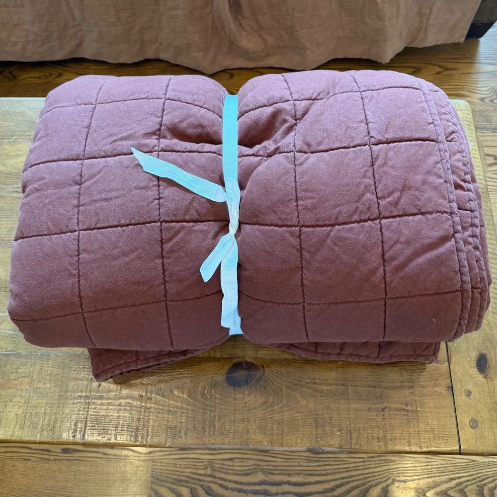 Quince European Linen Box Stitch Quilt Bedding Burgundy Size Full Queen NEW